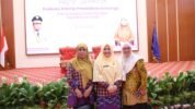 Ketua Pokja Bunda PAUD Kota Makassar Titin Florentina Saat Menghadiri Rapat Koordinasi Evaluasi Kinerja Pendidikan Keluarga Yang Digelar Oleh Pokja PAUD Provinsi Sulawesi Selatan