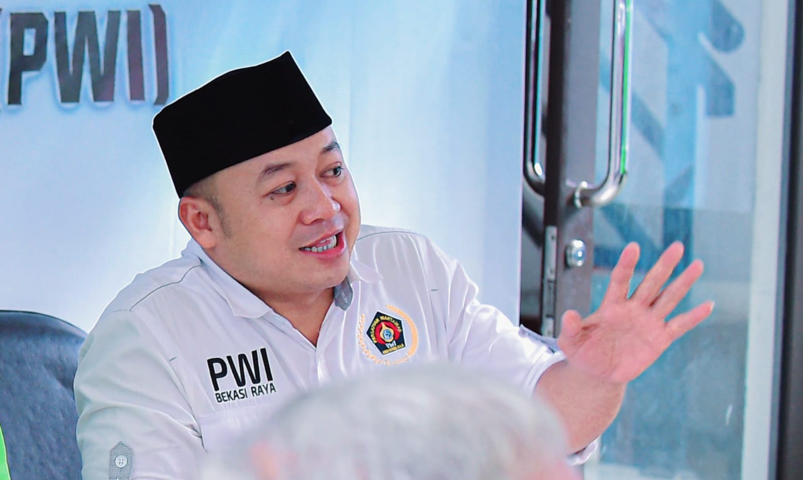 Ketua PWI Bekasi Raya, Ade Muksin